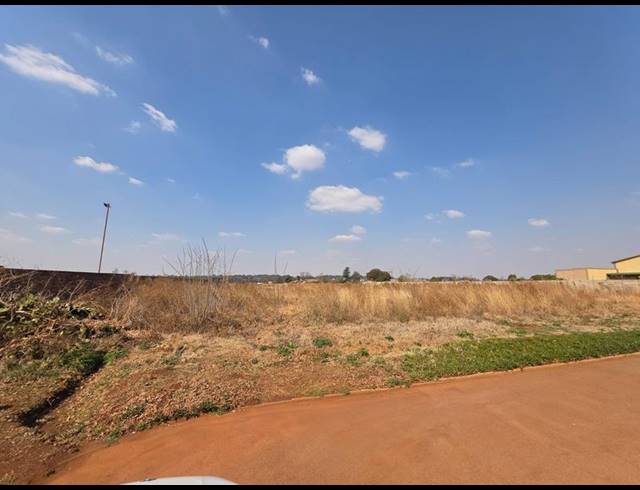 LAND FOR SALE IN BREDELL